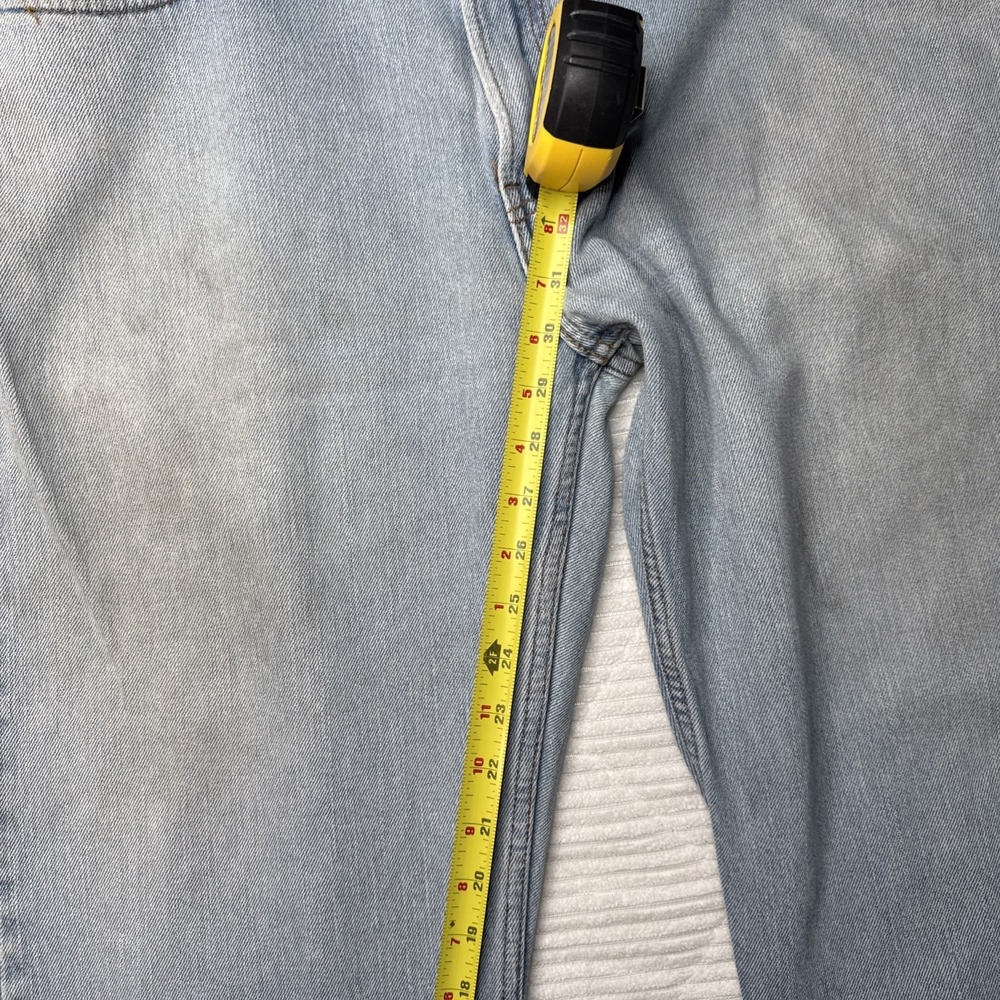 Vintage Lev's 505 Jeans Men 38x30 Blue Denim Light Wash Straight Regular Y2K - Picture 7 of 16